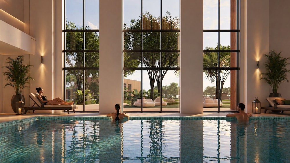Indoor spa tub