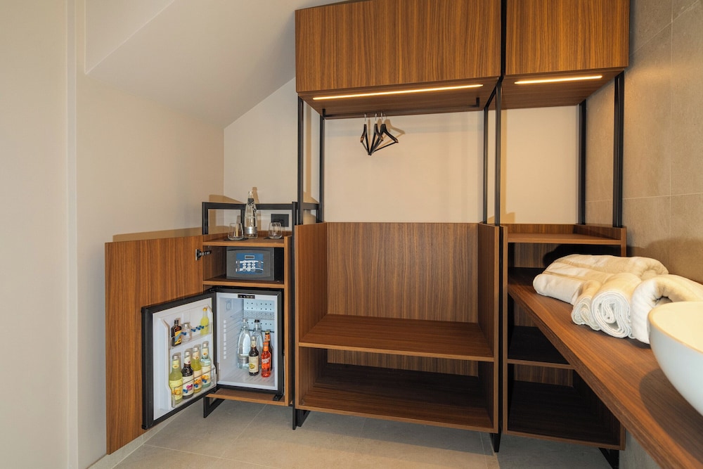 Minibar