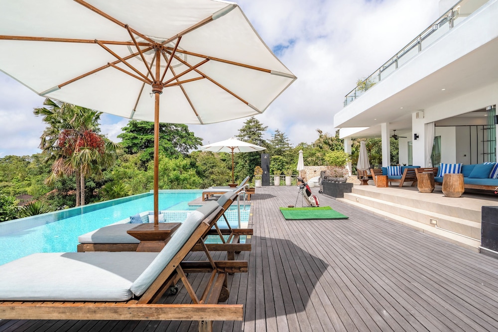 Private pool
