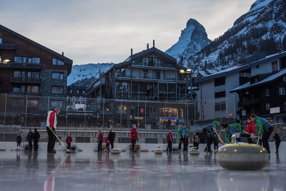 Snow and ski sports