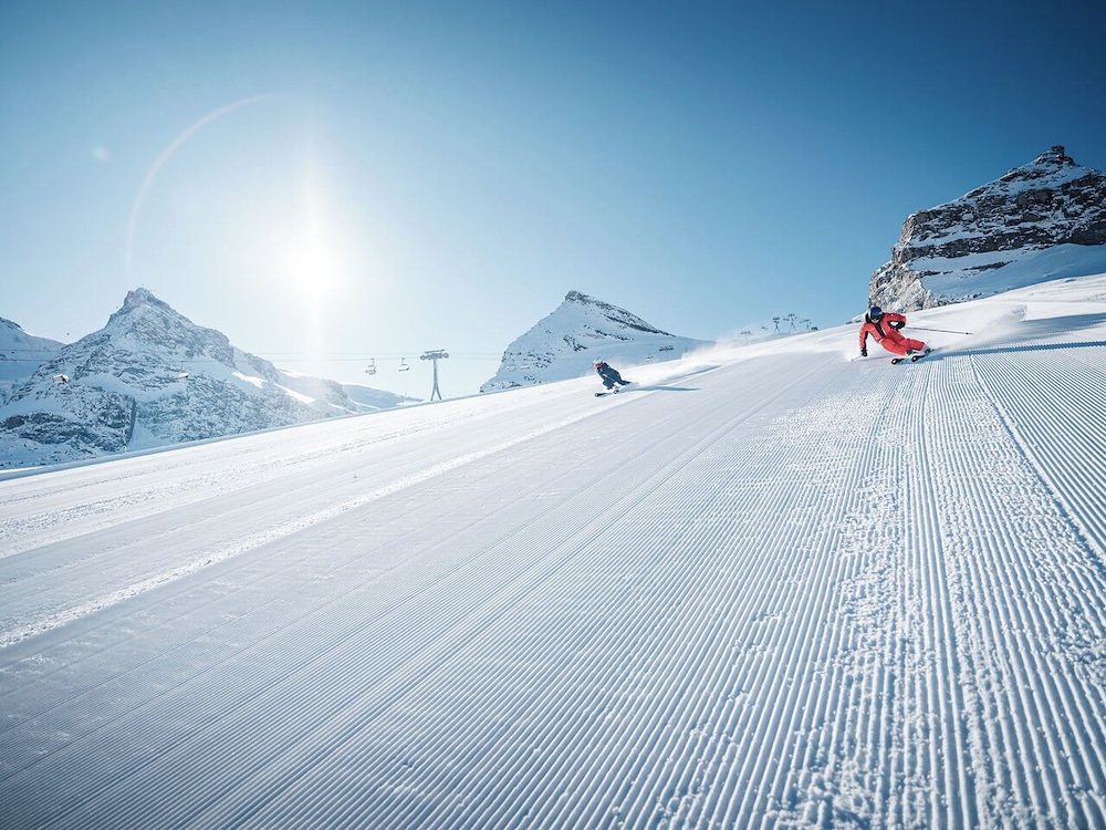Snow and ski sports