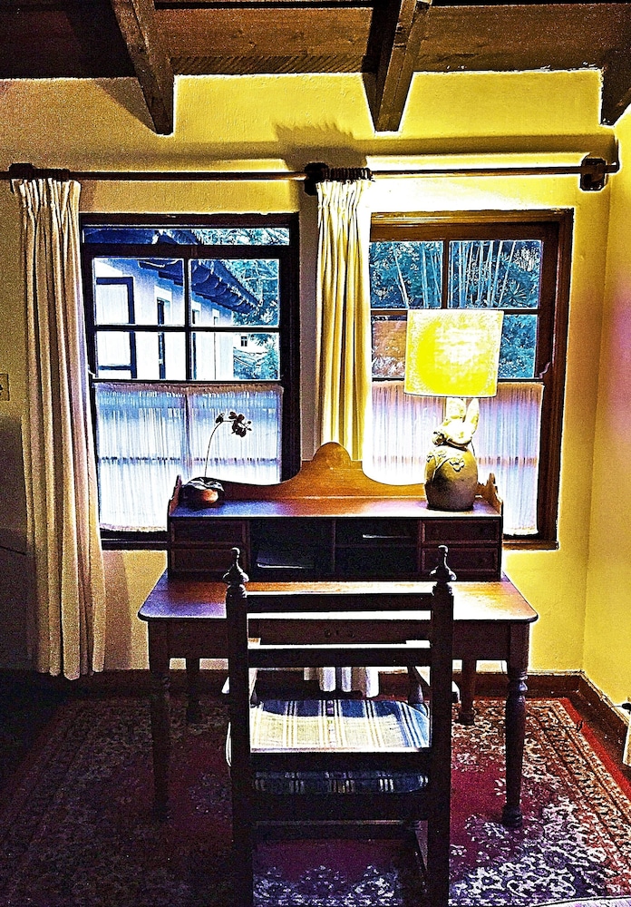 In-room business center