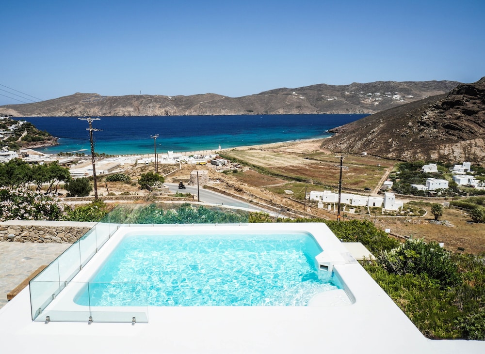 Private pool