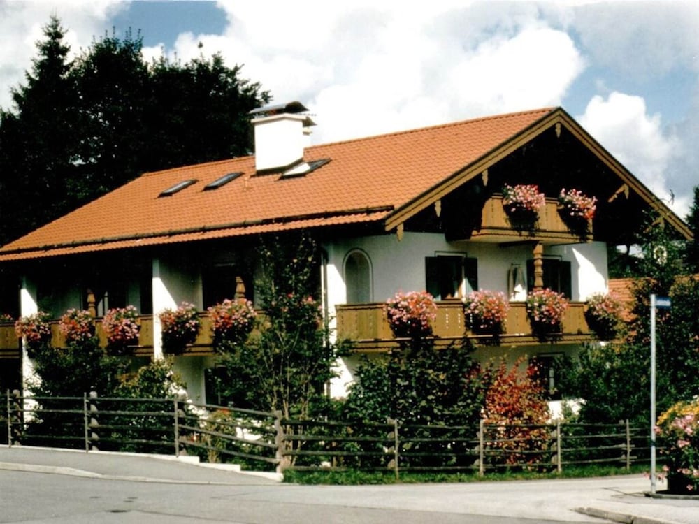 Primary image