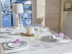 thumbnail: Dining