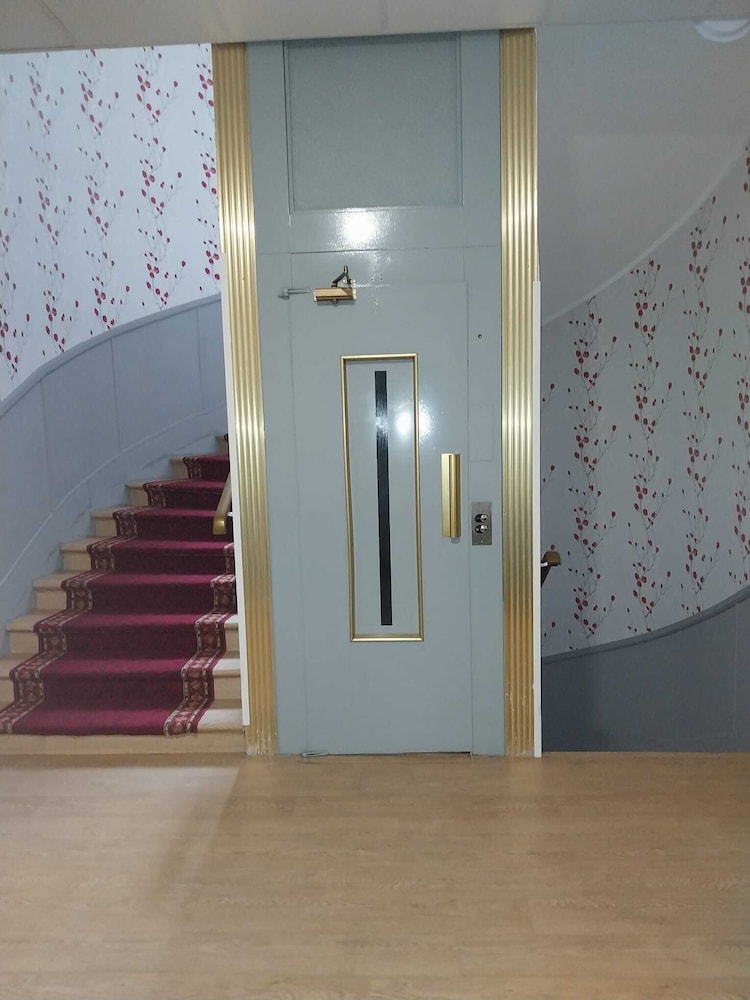 Elevator