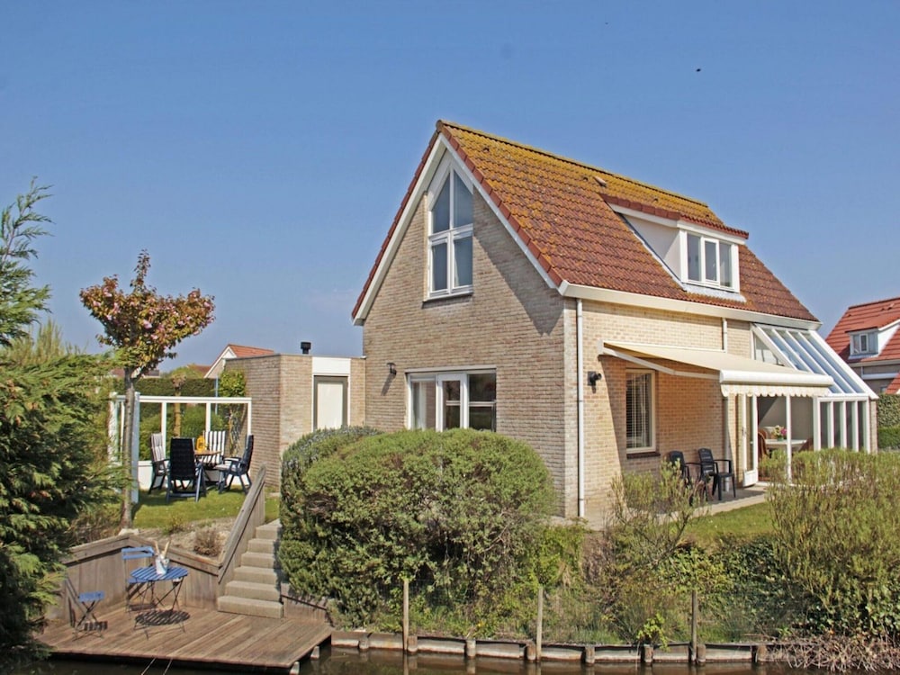 Primary image