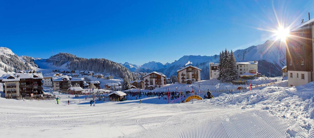 Snow and ski sports