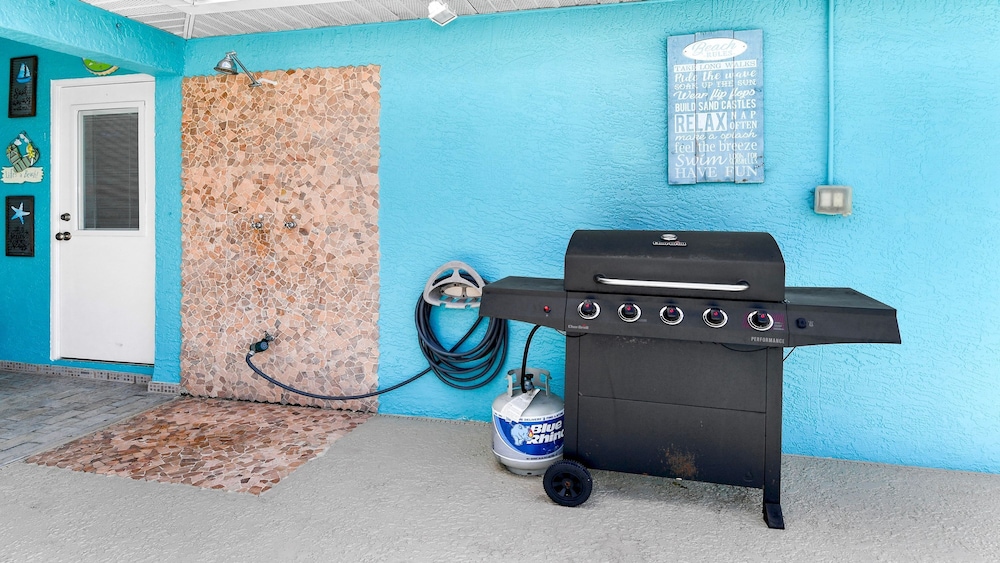 BBQ/picnic area