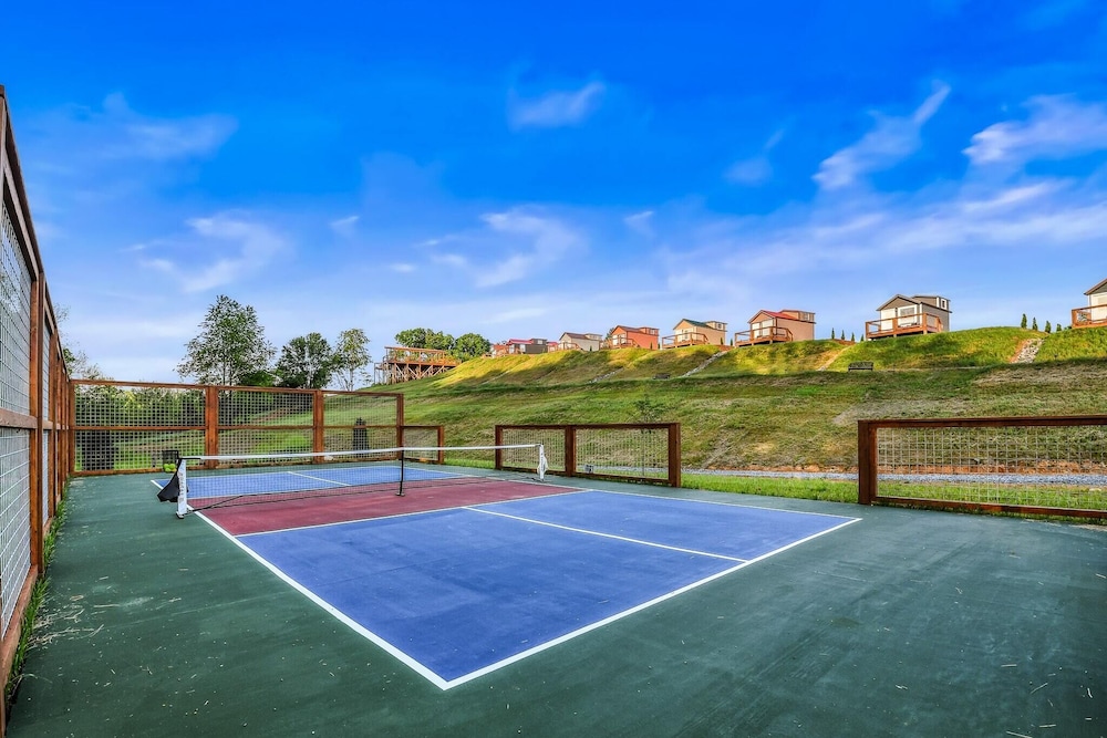 Tennis court