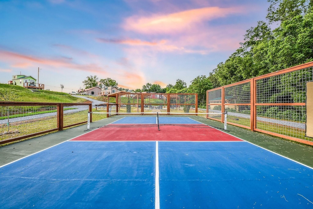 Tennis court