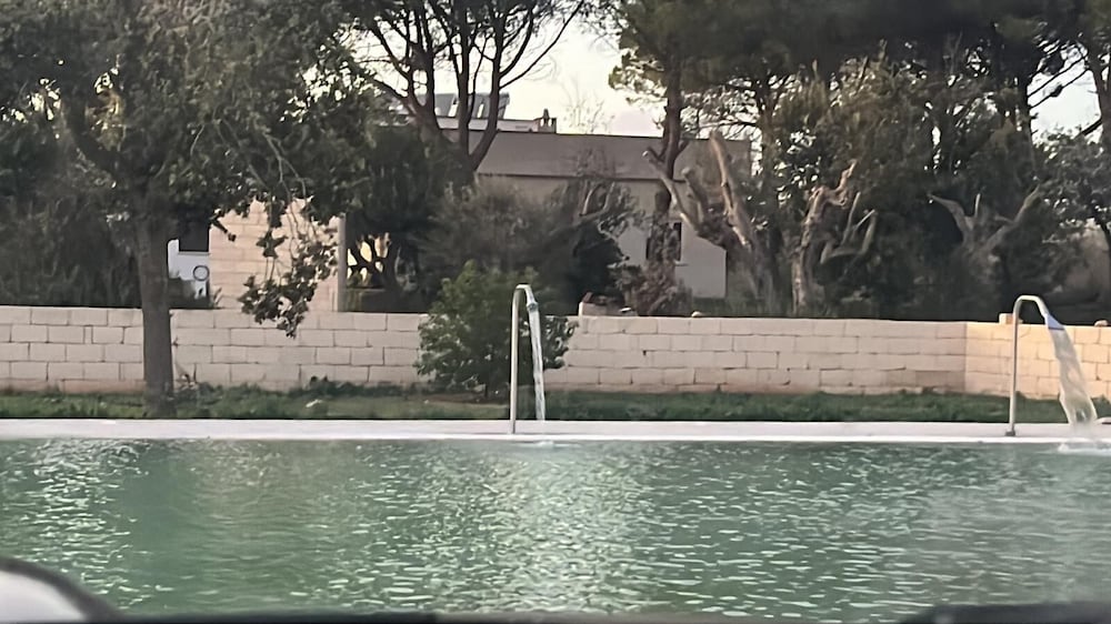 Infinity pool