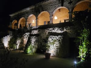 thumbnail: Exterior