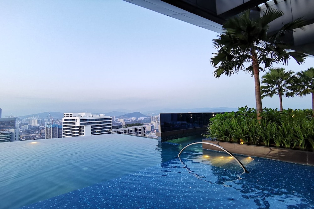 Sundeck