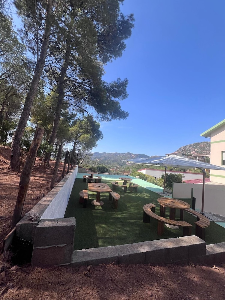 BBQ/picnic area