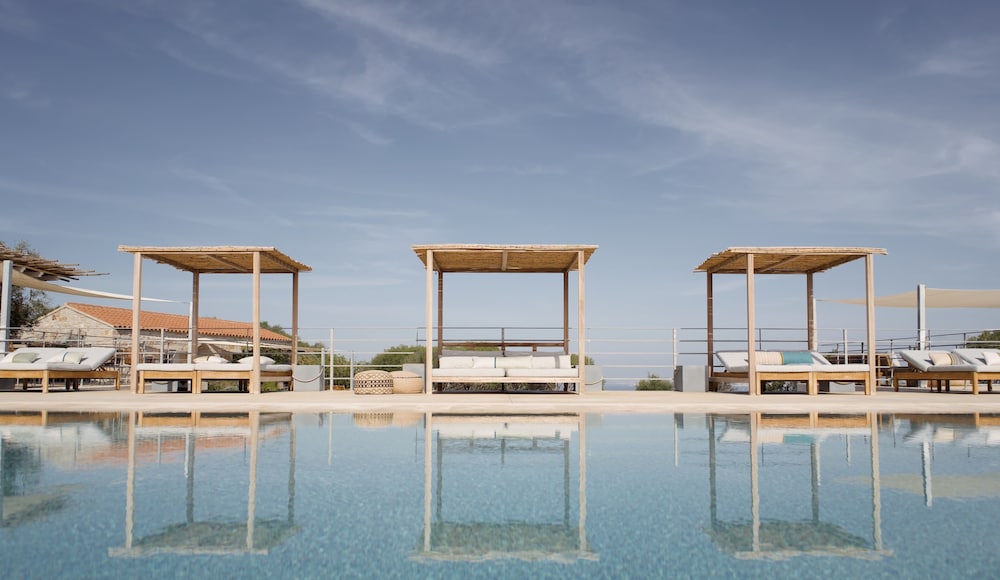 Rooftop pool