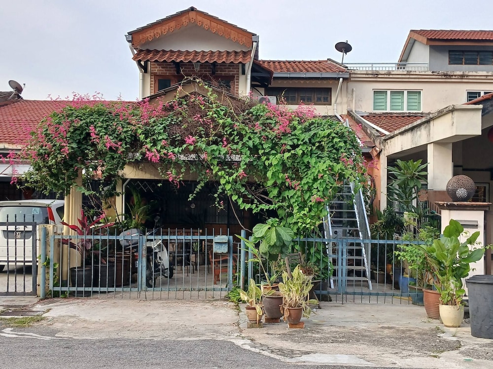 Primary image