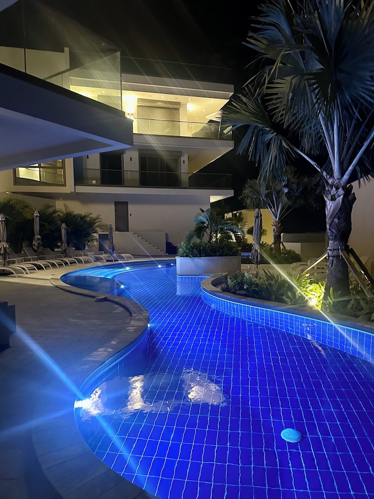 Rooftop pool