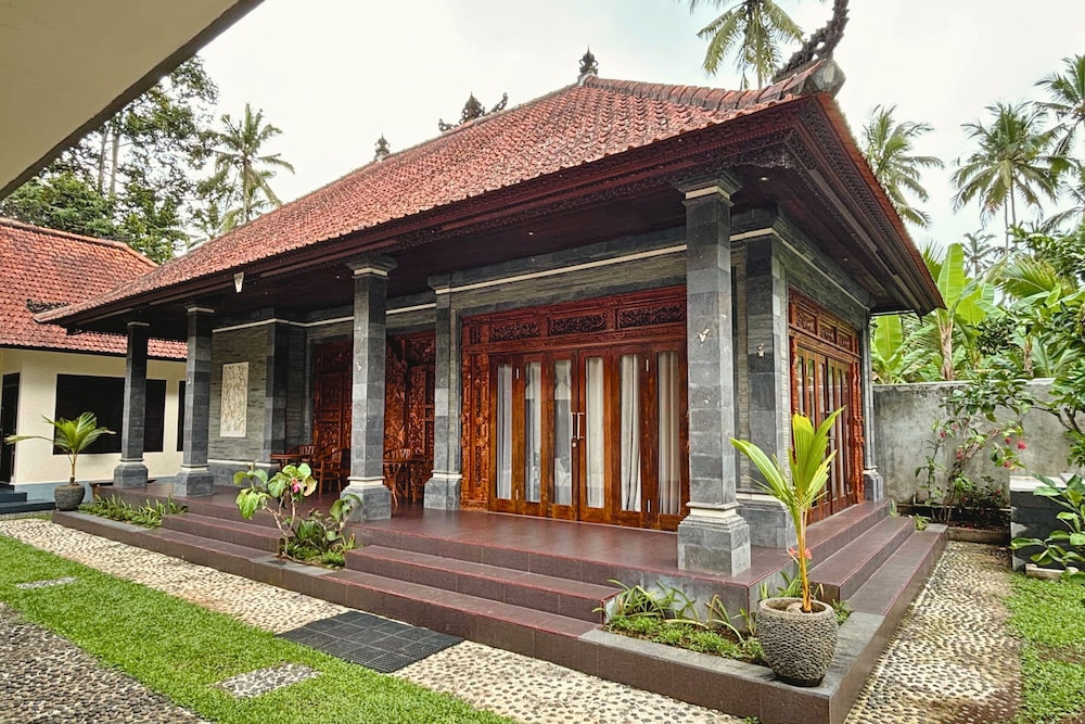 Primary image