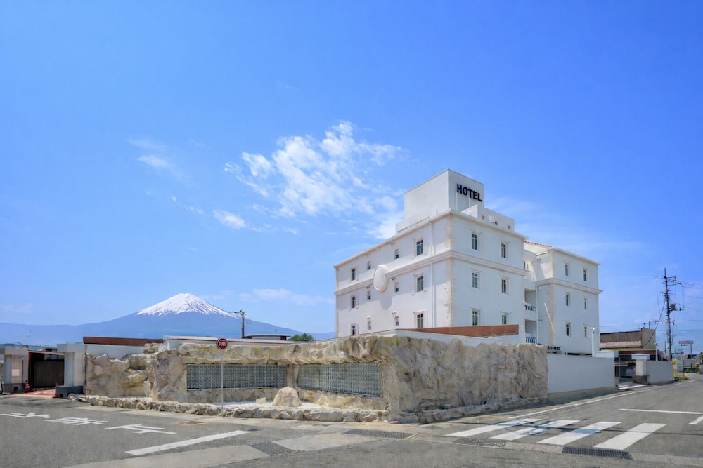 Primary image