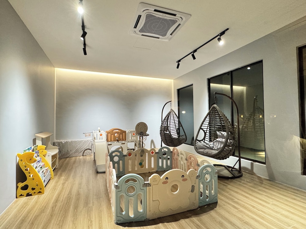 Children's play area - indoor