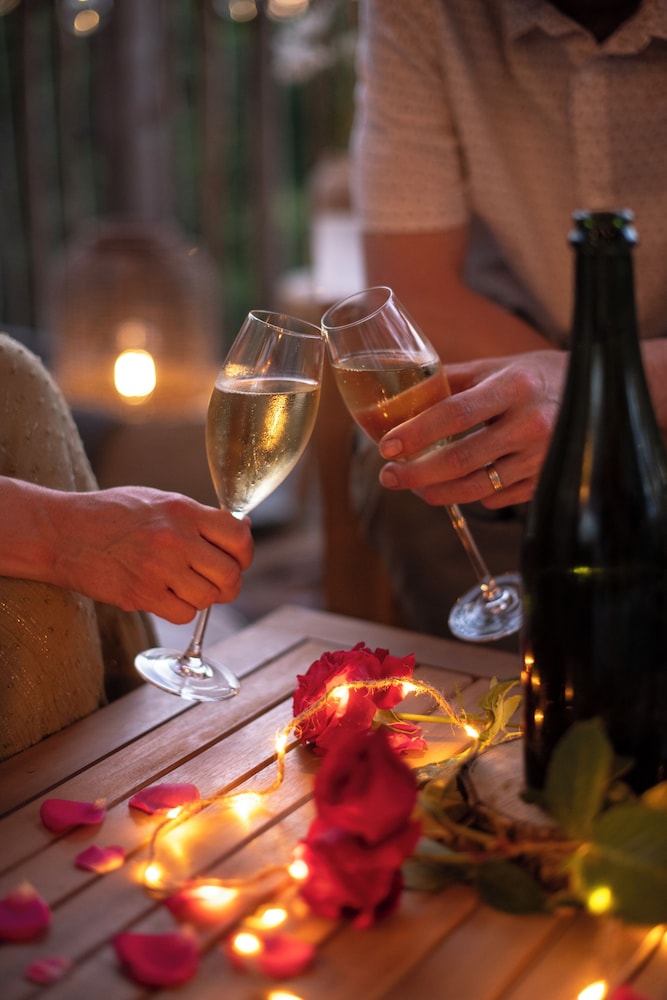 Champagne service