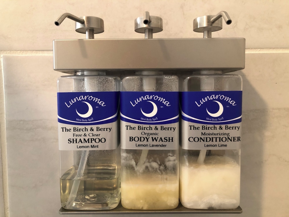 Bathroom amenities