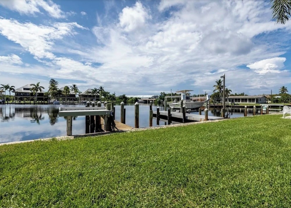Dock