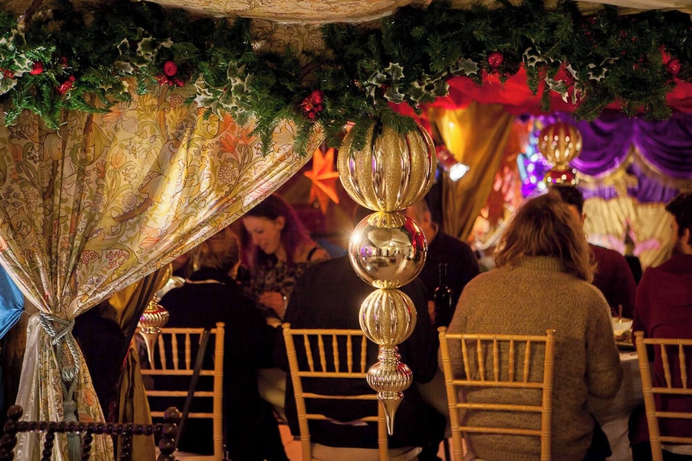Banquet hall
