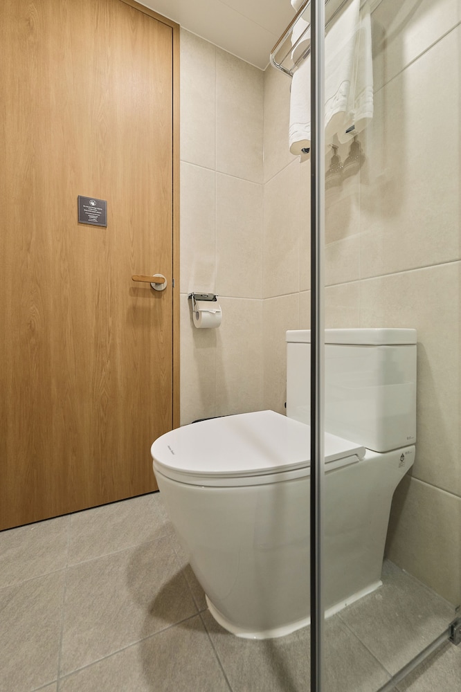 Bathroom shower