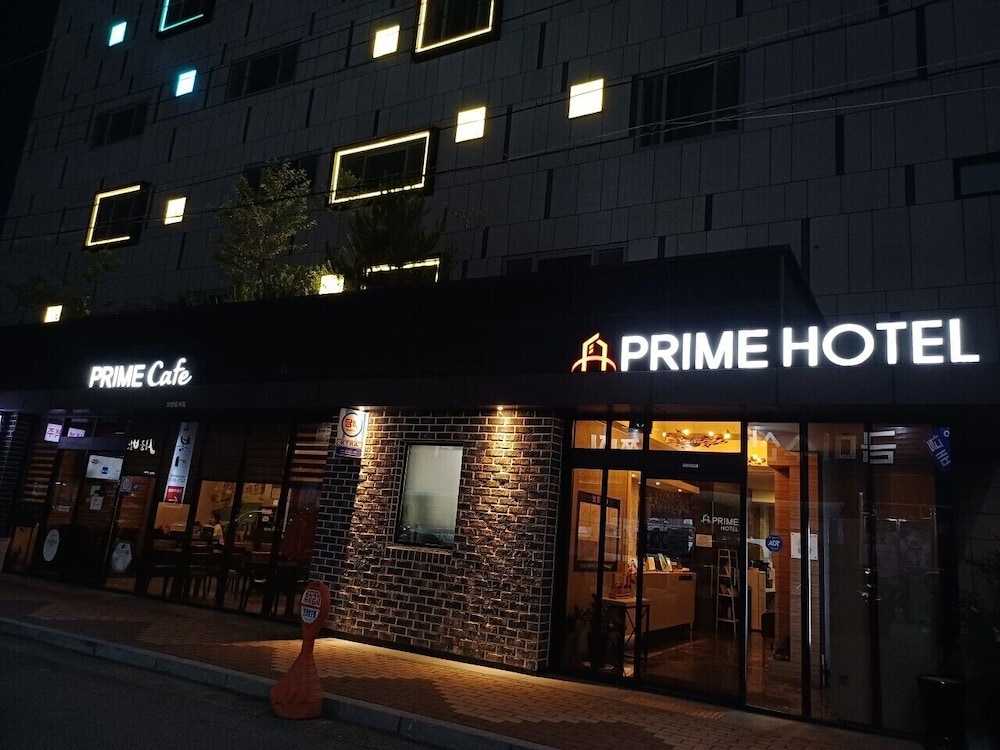 Primary image