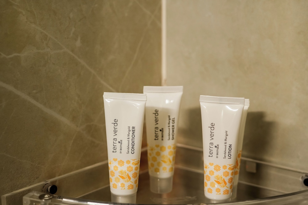 Bathroom amenities