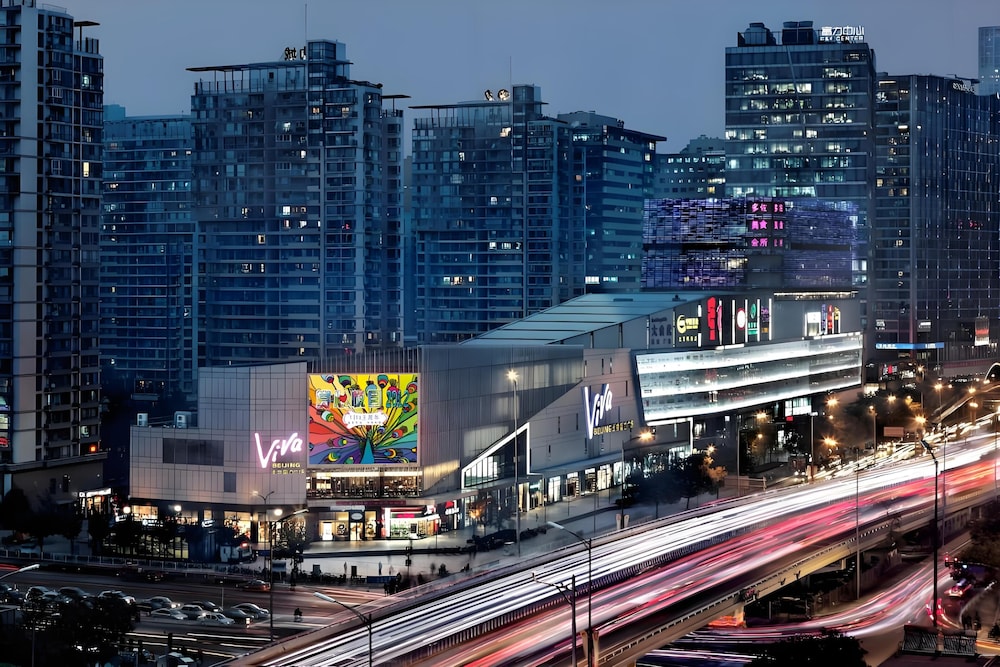Shopping mall