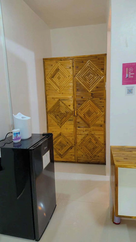Mini-refrigerator