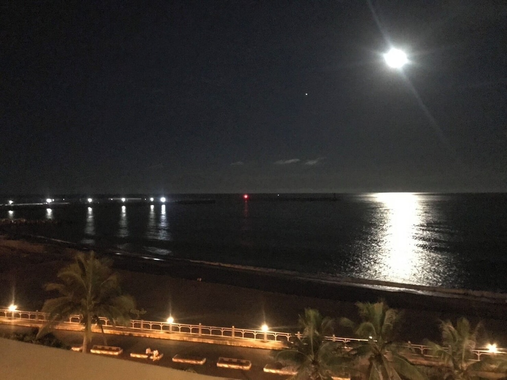 Beach/ocean view