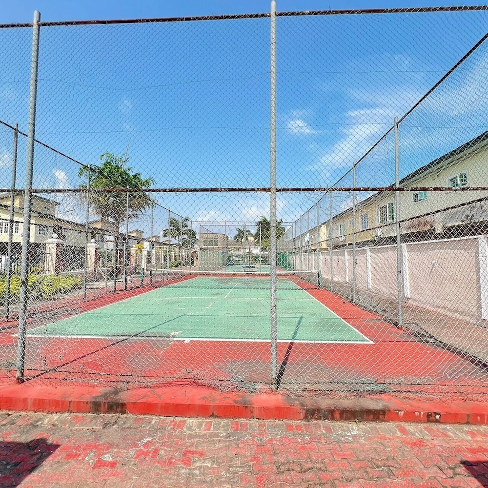 Sport court