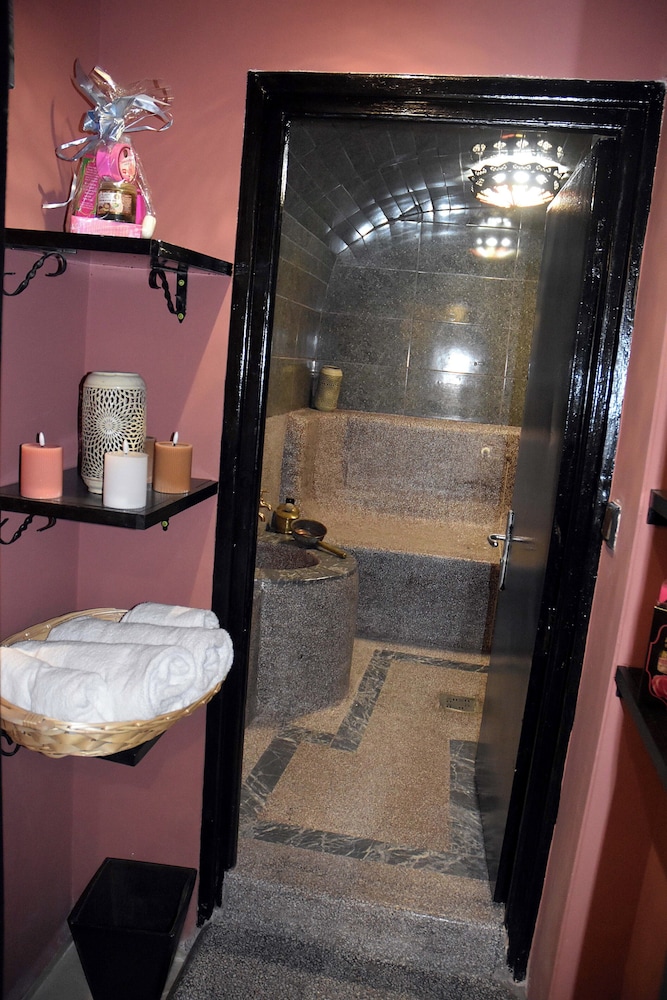 Steam room