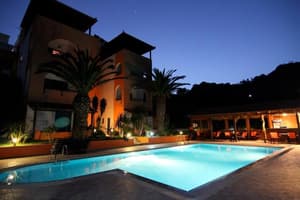thumbnail: Pool