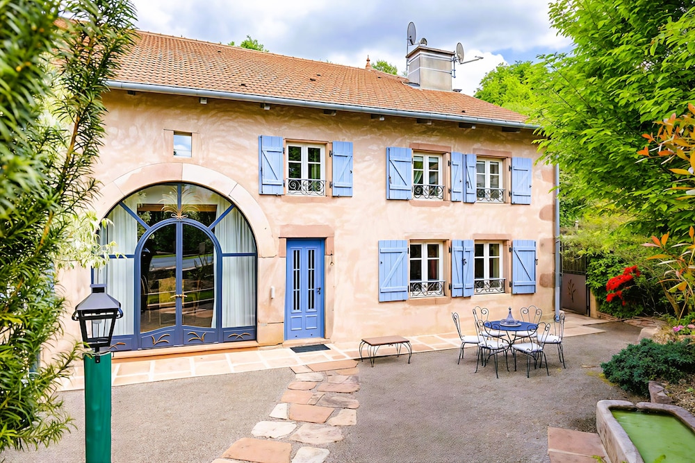 Courtyard view