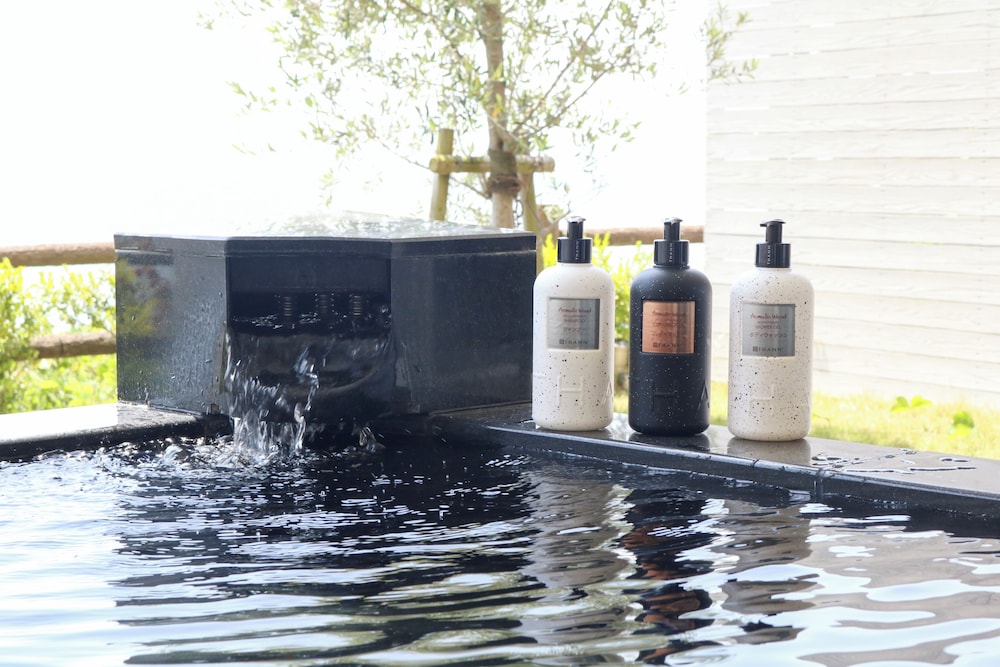 Private spa tub