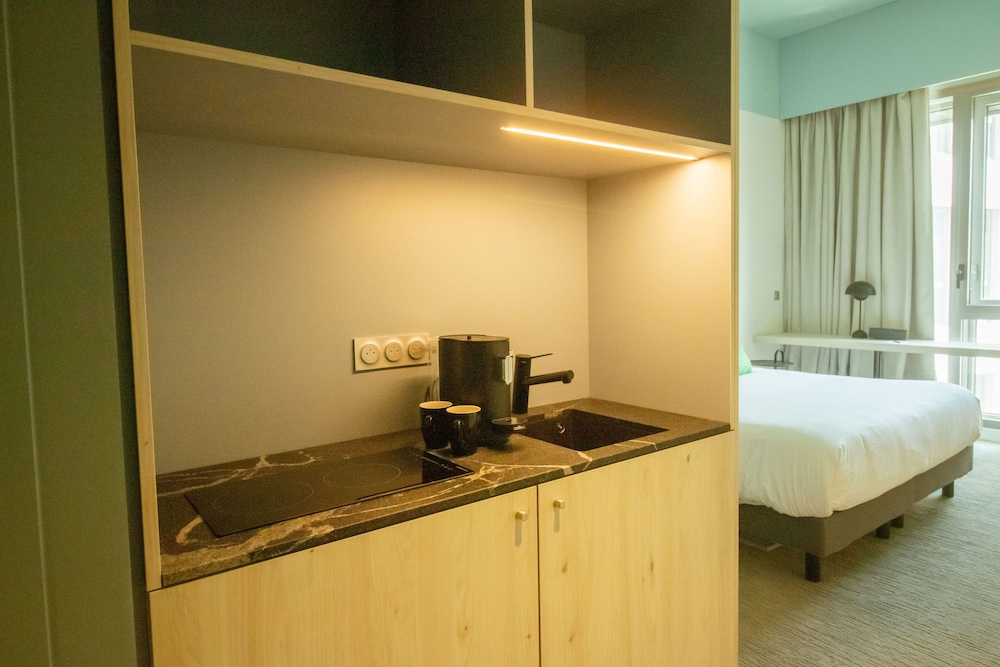 Private kitchenette
