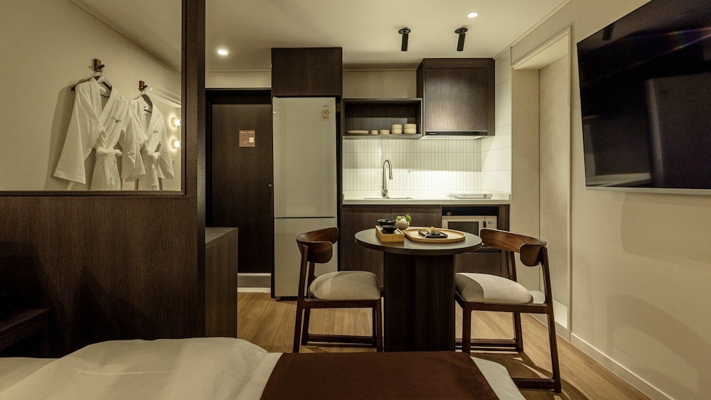 Private kitchenette