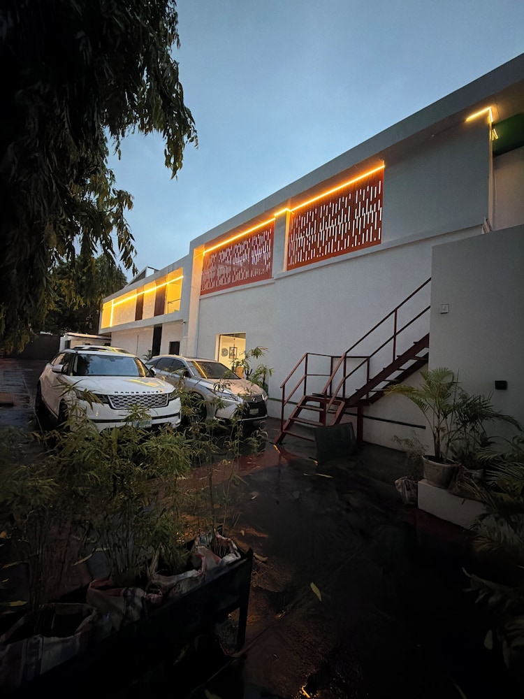 Primary image