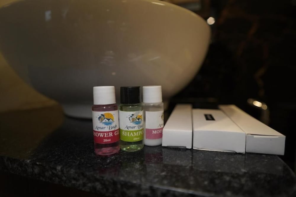Bathroom amenities