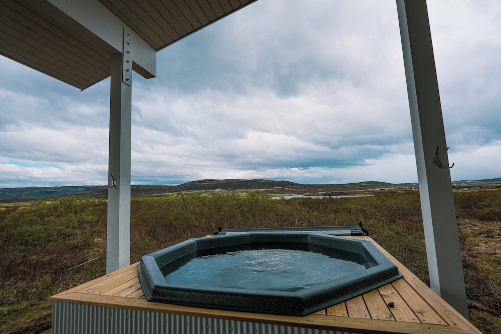 Private spa tub