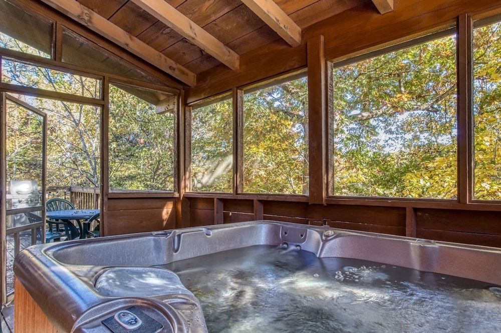 Private spa tub