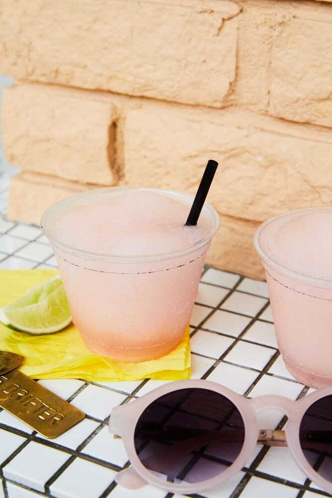 Poolside bar