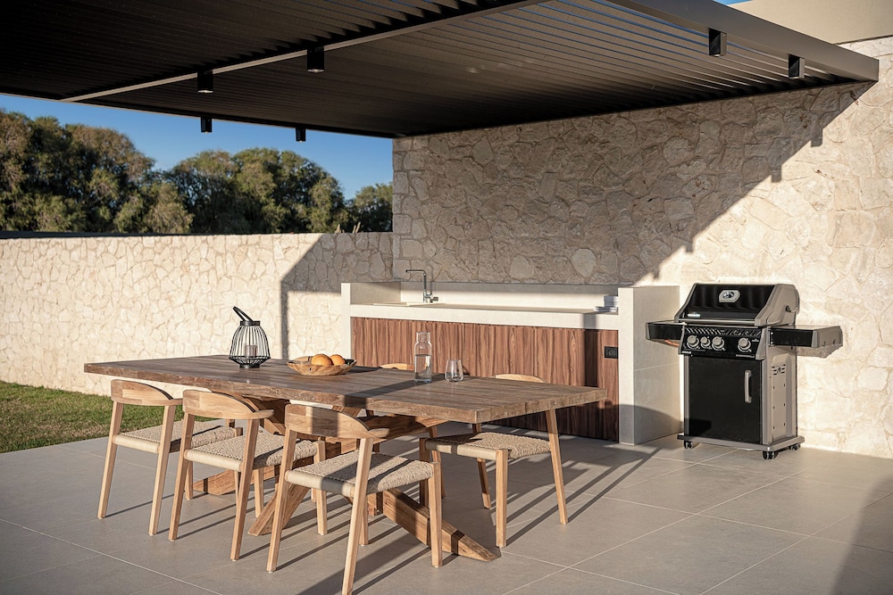 BBQ/picnic area