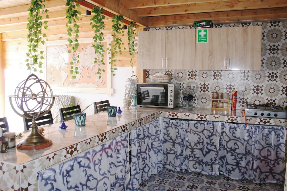 Shared kitchen facilities