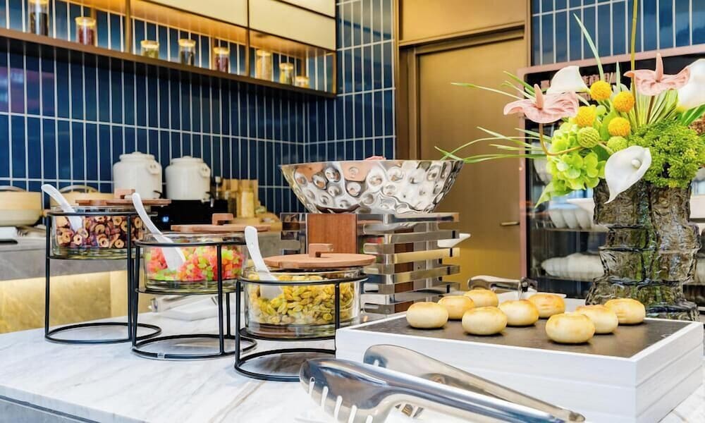 Breakfast buffet